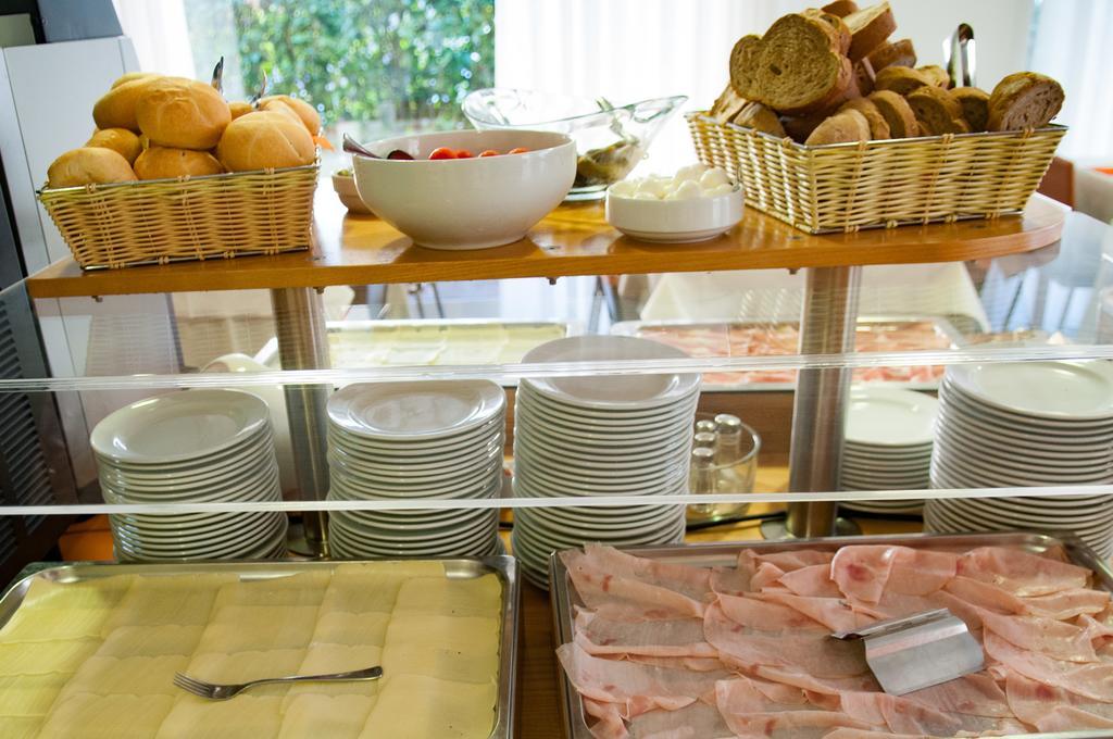 Hotel Simi Lan Lignano Sabbiadoro Eksteriør bilde