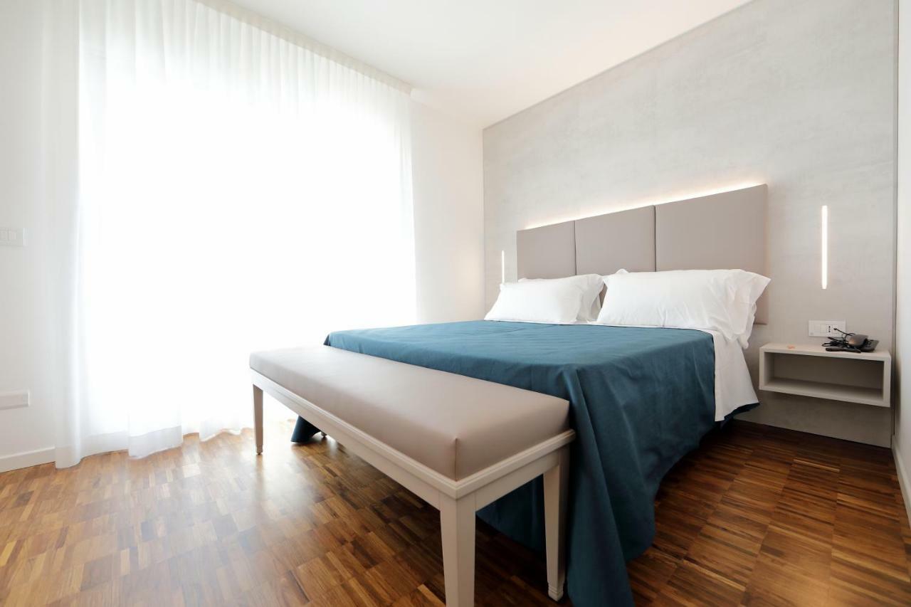 Hotel Simi Lan Lignano Sabbiadoro Eksteriør bilde